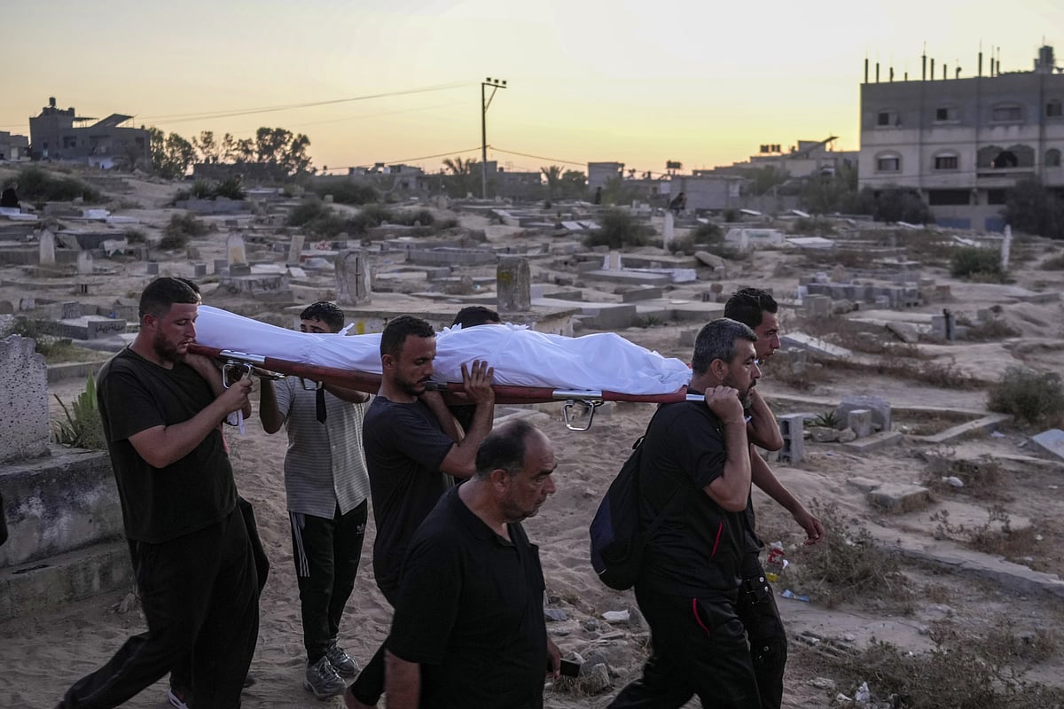 As Gaza Death Toll Passes 40,000, Corpses Are Buried In Yards, Streets, Tiered Graves | REPRESENTATIONAL IMAGE - AP